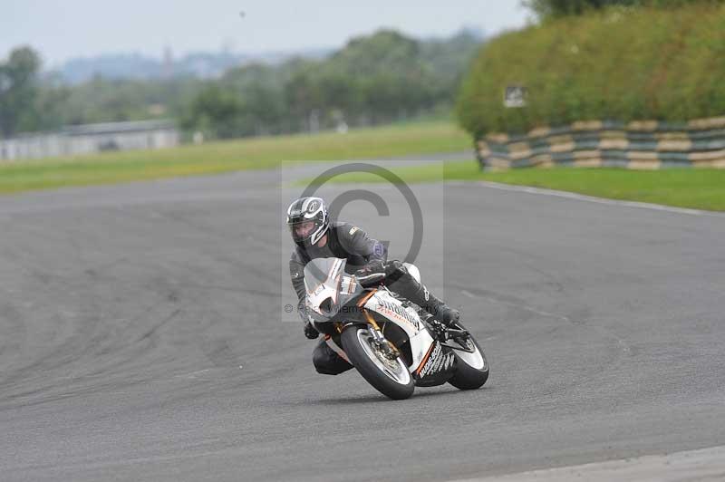 Motorcycle action photographs;cadwell;cadwell park photographs;event digital images;eventdigitalimages;motor racing louth lincolnshire;no limits trackdays;peter wileman photography;trackday;trackday digital images;trackday photos