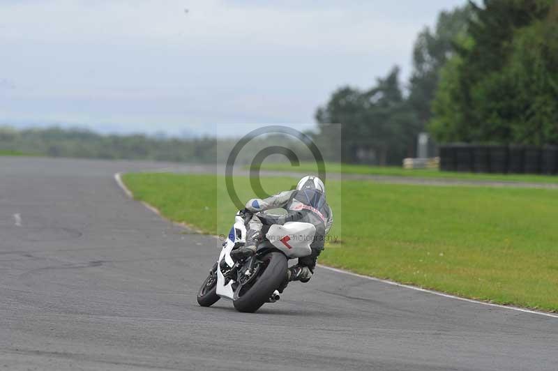 Motorcycle action photographs;cadwell;cadwell park photographs;event digital images;eventdigitalimages;motor racing louth lincolnshire;no limits trackdays;peter wileman photography;trackday;trackday digital images;trackday photos