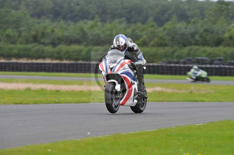 Motorcycle action photographs;cadwell;cadwell park photographs;event digital images;eventdigitalimages;motor racing louth lincolnshire;no limits trackdays;peter wileman photography;trackday;trackday digital images;trackday photos