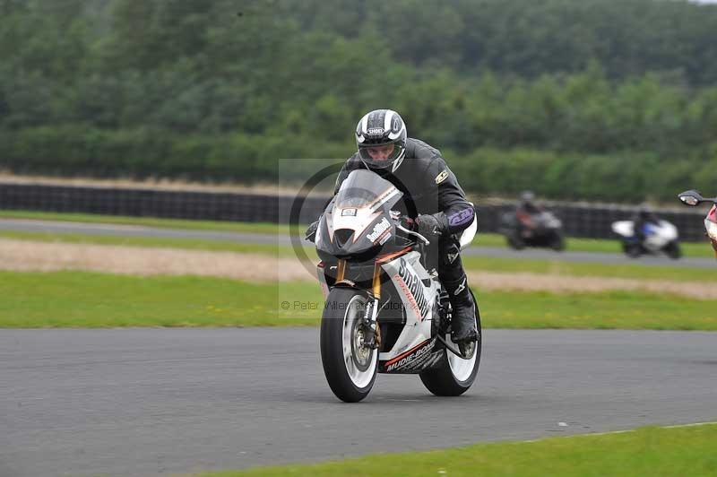 Motorcycle action photographs;cadwell;cadwell park photographs;event digital images;eventdigitalimages;motor racing louth lincolnshire;no limits trackdays;peter wileman photography;trackday;trackday digital images;trackday photos