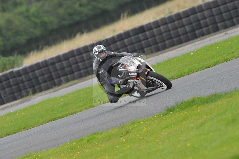 Motorcycle action photographs;cadwell;cadwell park photographs;event digital images;eventdigitalimages;motor racing louth lincolnshire;no limits trackdays;peter wileman photography;trackday;trackday digital images;trackday photos