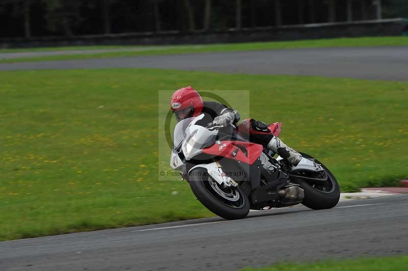 Motorcycle action photographs;cadwell;cadwell park photographs;event digital images;eventdigitalimages;motor racing louth lincolnshire;no limits trackdays;peter wileman photography;trackday;trackday digital images;trackday photos
