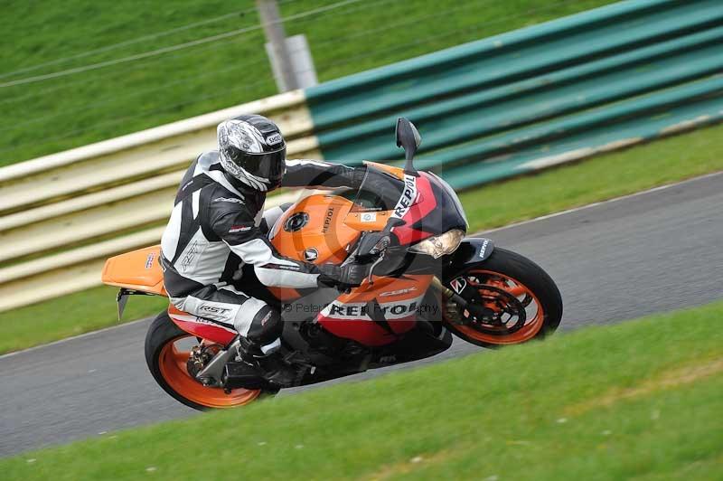Motorcycle action photographs;cadwell;cadwell park photographs;event digital images;eventdigitalimages;motor racing louth lincolnshire;no limits trackdays;peter wileman photography;trackday;trackday digital images;trackday photos