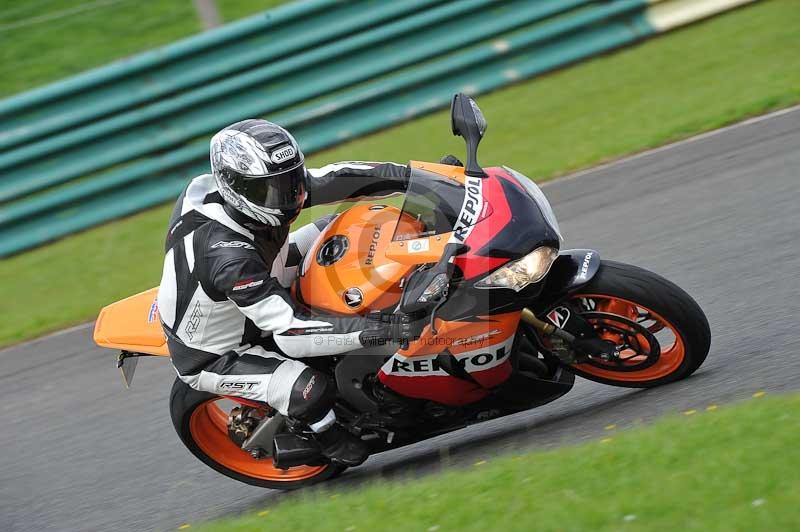 Motorcycle action photographs;cadwell;cadwell park photographs;event digital images;eventdigitalimages;motor racing louth lincolnshire;no limits trackdays;peter wileman photography;trackday;trackday digital images;trackday photos