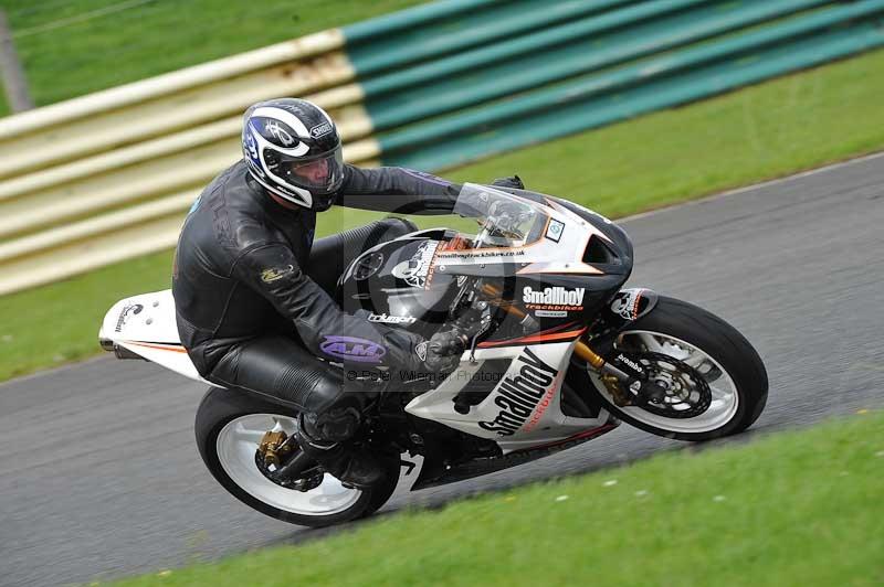Motorcycle action photographs;cadwell;cadwell park photographs;event digital images;eventdigitalimages;motor racing louth lincolnshire;no limits trackdays;peter wileman photography;trackday;trackday digital images;trackday photos