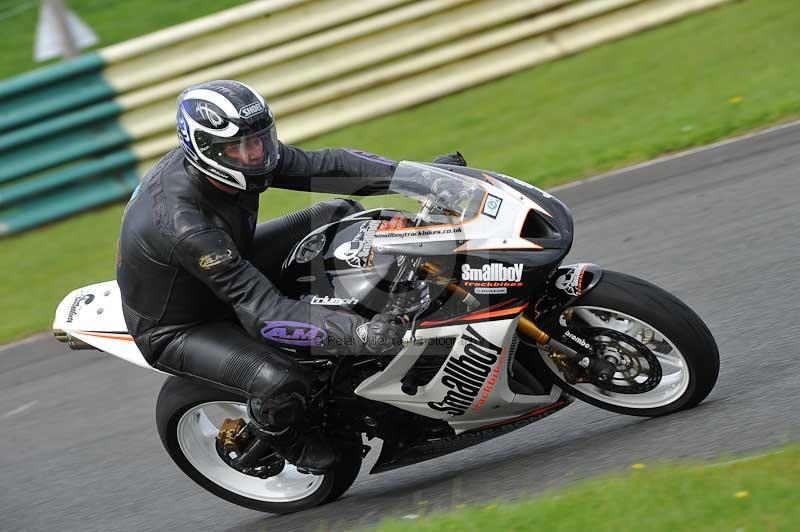 Motorcycle action photographs;cadwell;cadwell park photographs;event digital images;eventdigitalimages;motor racing louth lincolnshire;no limits trackdays;peter wileman photography;trackday;trackday digital images;trackday photos