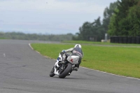 Motorcycle-action-photographs;cadwell;cadwell-park-photographs;event-digital-images;eventdigitalimages;motor-racing-louth-lincolnshire;no-limits-trackdays;peter-wileman-photography;trackday;trackday-digital-images;trackday-photos