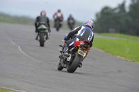 Motorcycle-action-photographs;cadwell;cadwell-park-photographs;event-digital-images;eventdigitalimages;motor-racing-louth-lincolnshire;no-limits-trackdays;peter-wileman-photography;trackday;trackday-digital-images;trackday-photos