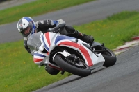Motorcycle-action-photographs;cadwell;cadwell-park-photographs;event-digital-images;eventdigitalimages;motor-racing-louth-lincolnshire;no-limits-trackdays;peter-wileman-photography;trackday;trackday-digital-images;trackday-photos