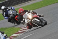 Motorcycle-action-photographs;cadwell;cadwell-park-photographs;event-digital-images;eventdigitalimages;motor-racing-louth-lincolnshire;no-limits-trackdays;peter-wileman-photography;trackday;trackday-digital-images;trackday-photos