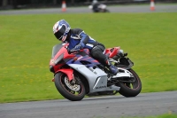 Motorcycle-action-photographs;cadwell;cadwell-park-photographs;event-digital-images;eventdigitalimages;motor-racing-louth-lincolnshire;no-limits-trackdays;peter-wileman-photography;trackday;trackday-digital-images;trackday-photos