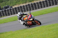 Motorcycle-action-photographs;cadwell;cadwell-park-photographs;event-digital-images;eventdigitalimages;motor-racing-louth-lincolnshire;no-limits-trackdays;peter-wileman-photography;trackday;trackday-digital-images;trackday-photos