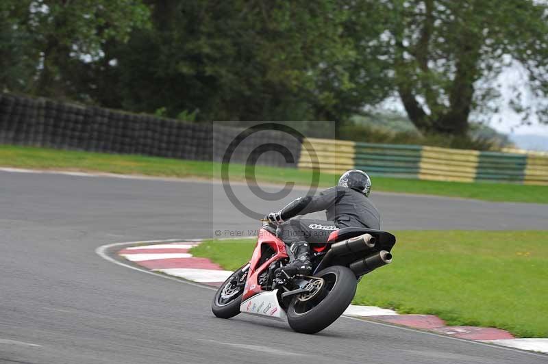 Motorcycle action photographs;cadwell;cadwell park photographs;event digital images;eventdigitalimages;motor racing louth lincolnshire;no limits trackdays;peter wileman photography;trackday;trackday digital images;trackday photos
