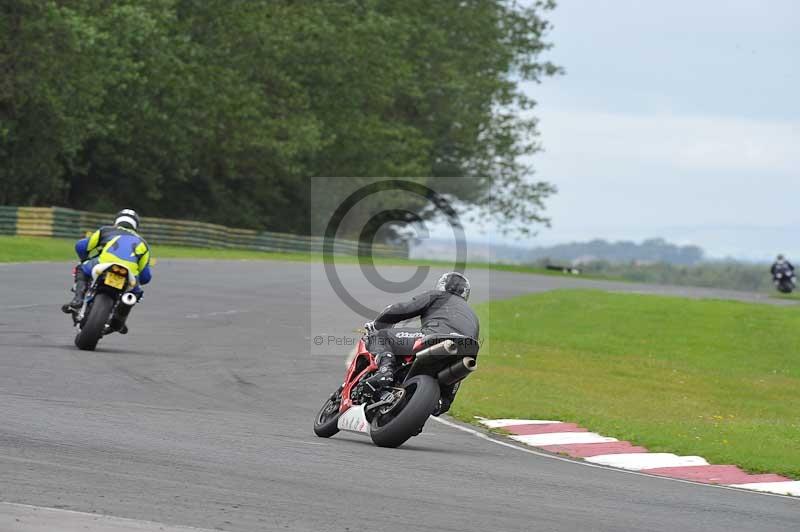 Motorcycle action photographs;cadwell;cadwell park photographs;event digital images;eventdigitalimages;motor racing louth lincolnshire;no limits trackdays;peter wileman photography;trackday;trackday digital images;trackday photos