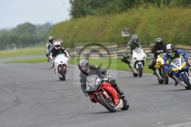 Motorcycle action photographs;cadwell;cadwell park photographs;event digital images;eventdigitalimages;motor racing louth lincolnshire;no limits trackdays;peter wileman photography;trackday;trackday digital images;trackday photos