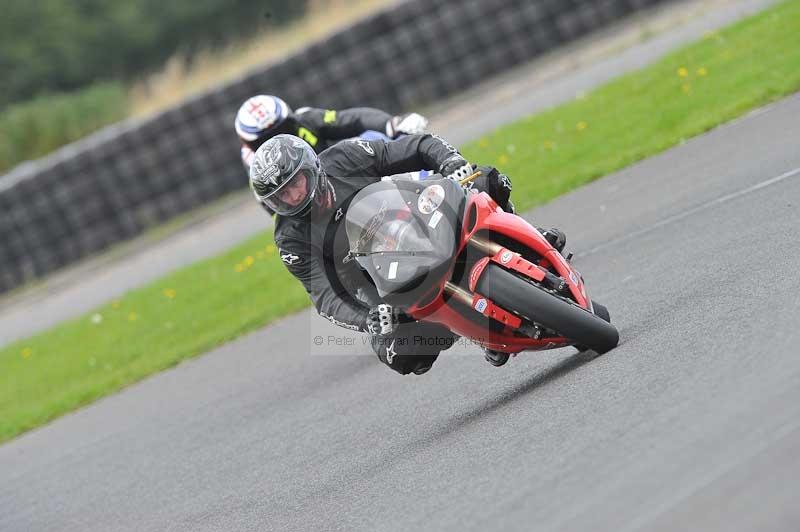 Motorcycle action photographs;cadwell;cadwell park photographs;event digital images;eventdigitalimages;motor racing louth lincolnshire;no limits trackdays;peter wileman photography;trackday;trackday digital images;trackday photos
