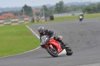 Motorcycle-action-photographs;cadwell;cadwell-park-photographs;event-digital-images;eventdigitalimages;motor-racing-louth-lincolnshire;no-limits-trackdays;peter-wileman-photography;trackday;trackday-digital-images;trackday-photos