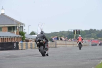 Motorcycle-action-photographs;cadwell;cadwell-park-photographs;event-digital-images;eventdigitalimages;motor-racing-louth-lincolnshire;no-limits-trackdays;peter-wileman-photography;trackday;trackday-digital-images;trackday-photos