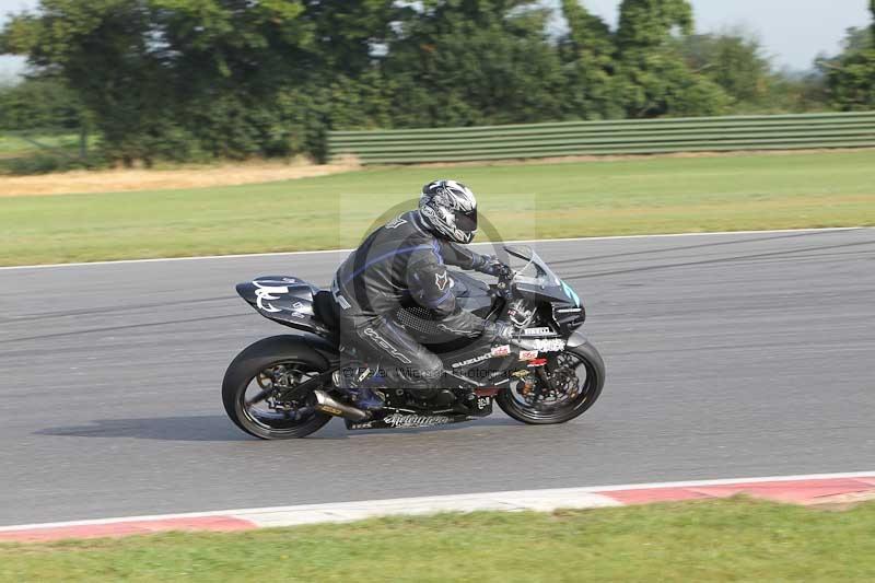 Motorcycle action photographs;Trackday digital images;event digital images;eventdigitalimages;no limits trackday;peter wileman photography;snetterton;snetterton circuit norfolk;snetterton photographs;trackday;trackday photos
