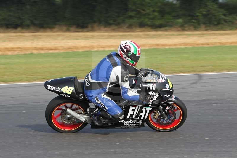 Motorcycle action photographs;Trackday digital images;event digital images;eventdigitalimages;no limits trackday;peter wileman photography;snetterton;snetterton circuit norfolk;snetterton photographs;trackday;trackday photos