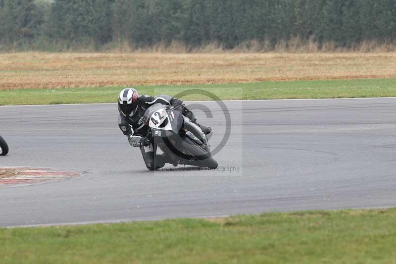 Motorcycle action photographs;Trackday digital images;event digital images;eventdigitalimages;no limits trackday;peter wileman photography;snetterton;snetterton circuit norfolk;snetterton photographs;trackday;trackday photos