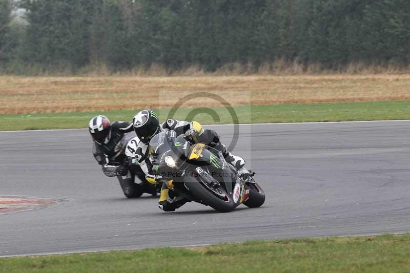 Motorcycle action photographs;Trackday digital images;event digital images;eventdigitalimages;no limits trackday;peter wileman photography;snetterton;snetterton circuit norfolk;snetterton photographs;trackday;trackday photos
