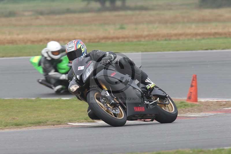 Motorcycle action photographs;Trackday digital images;event digital images;eventdigitalimages;no limits trackday;peter wileman photography;snetterton;snetterton circuit norfolk;snetterton photographs;trackday;trackday photos
