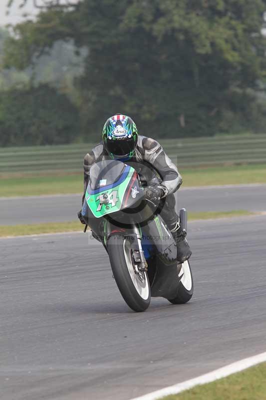 Motorcycle action photographs;Trackday digital images;event digital images;eventdigitalimages;no limits trackday;peter wileman photography;snetterton;snetterton circuit norfolk;snetterton photographs;trackday;trackday photos