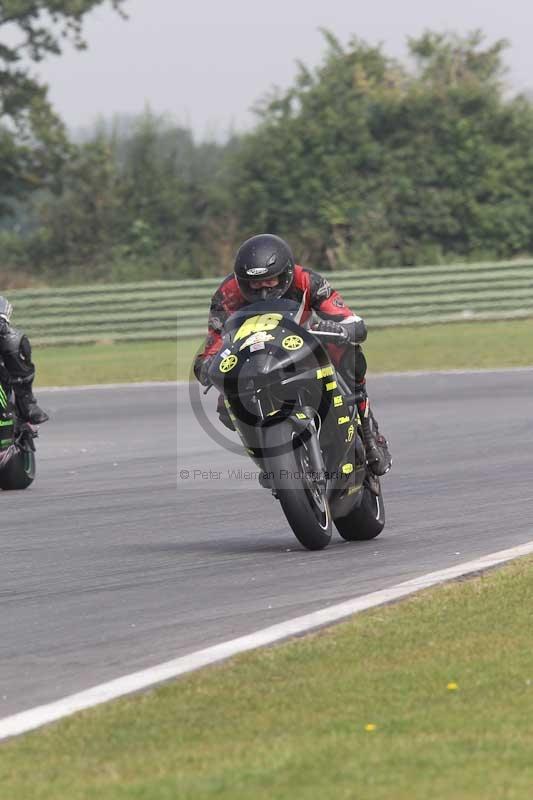 Motorcycle action photographs;Trackday digital images;event digital images;eventdigitalimages;no limits trackday;peter wileman photography;snetterton;snetterton circuit norfolk;snetterton photographs;trackday;trackday photos