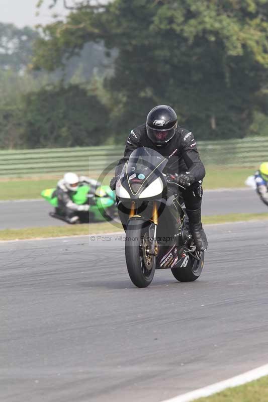 Motorcycle action photographs;Trackday digital images;event digital images;eventdigitalimages;no limits trackday;peter wileman photography;snetterton;snetterton circuit norfolk;snetterton photographs;trackday;trackday photos