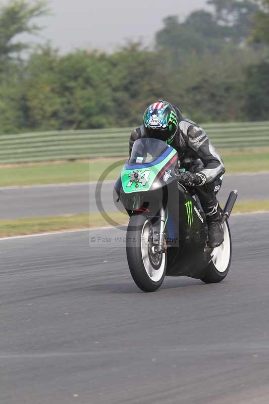Motorcycle action photographs;Trackday digital images;event digital images;eventdigitalimages;no limits trackday;peter wileman photography;snetterton;snetterton circuit norfolk;snetterton photographs;trackday;trackday photos