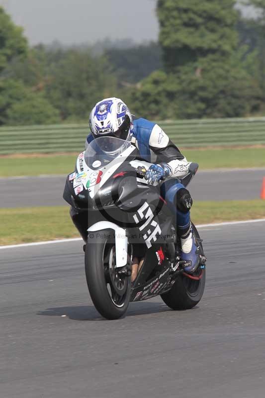 Motorcycle action photographs;Trackday digital images;event digital images;eventdigitalimages;no limits trackday;peter wileman photography;snetterton;snetterton circuit norfolk;snetterton photographs;trackday;trackday photos