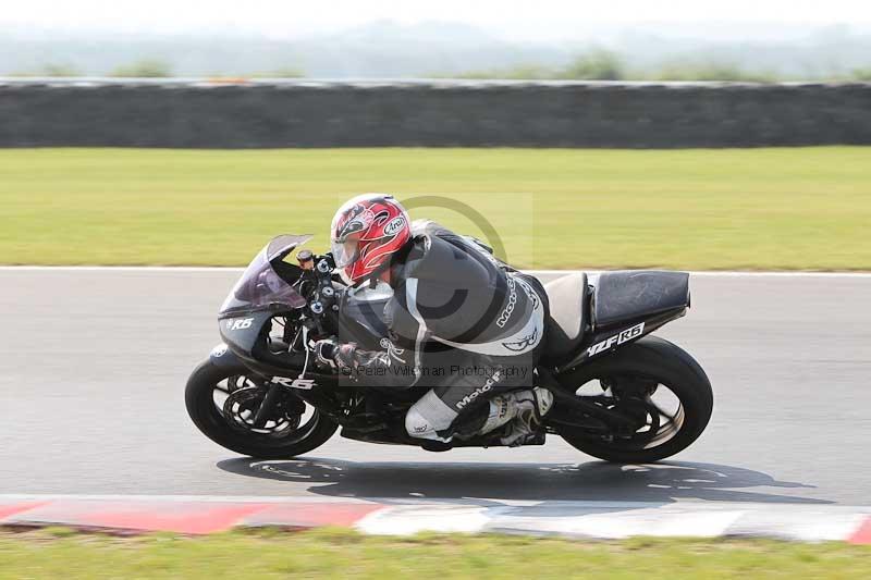Motorcycle action photographs;Trackday digital images;event digital images;eventdigitalimages;no limits trackday;peter wileman photography;snetterton;snetterton circuit norfolk;snetterton photographs;trackday;trackday photos