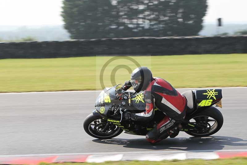 Motorcycle action photographs;Trackday digital images;event digital images;eventdigitalimages;no limits trackday;peter wileman photography;snetterton;snetterton circuit norfolk;snetterton photographs;trackday;trackday photos