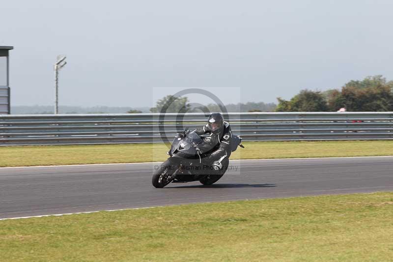 Motorcycle action photographs;Trackday digital images;event digital images;eventdigitalimages;no limits trackday;peter wileman photography;snetterton;snetterton circuit norfolk;snetterton photographs;trackday;trackday photos