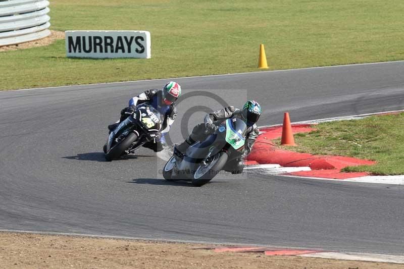 Motorcycle action photographs;Trackday digital images;event digital images;eventdigitalimages;no limits trackday;peter wileman photography;snetterton;snetterton circuit norfolk;snetterton photographs;trackday;trackday photos
