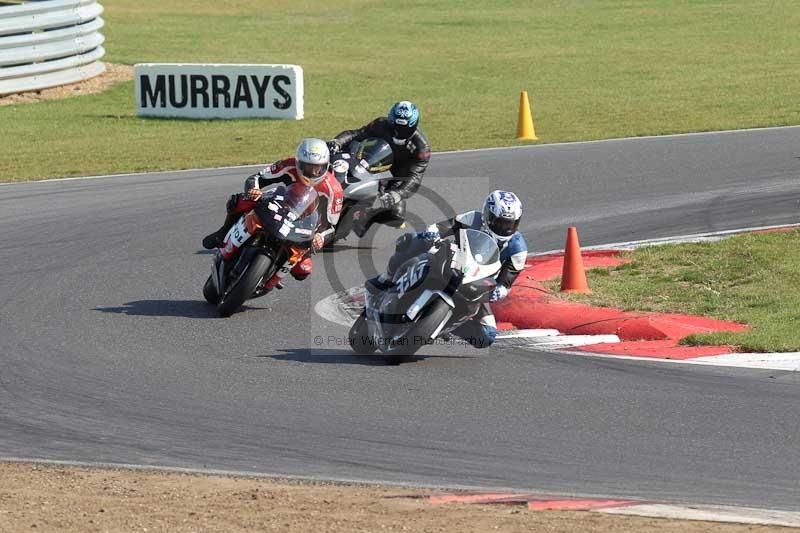 Motorcycle action photographs;Trackday digital images;event digital images;eventdigitalimages;no limits trackday;peter wileman photography;snetterton;snetterton circuit norfolk;snetterton photographs;trackday;trackday photos