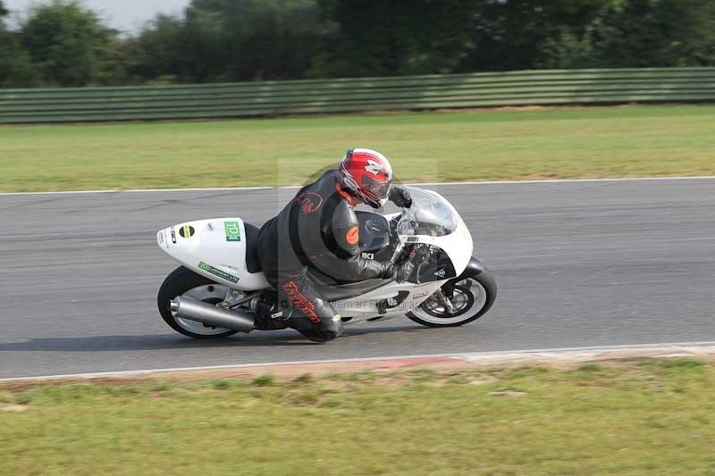 Motorcycle action photographs;Trackday digital images;event digital images;eventdigitalimages;no limits trackday;peter wileman photography;snetterton;snetterton circuit norfolk;snetterton photographs;trackday;trackday photos