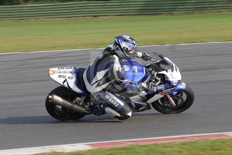Motorcycle action photographs;Trackday digital images;event digital images;eventdigitalimages;no limits trackday;peter wileman photography;snetterton;snetterton circuit norfolk;snetterton photographs;trackday;trackday photos
