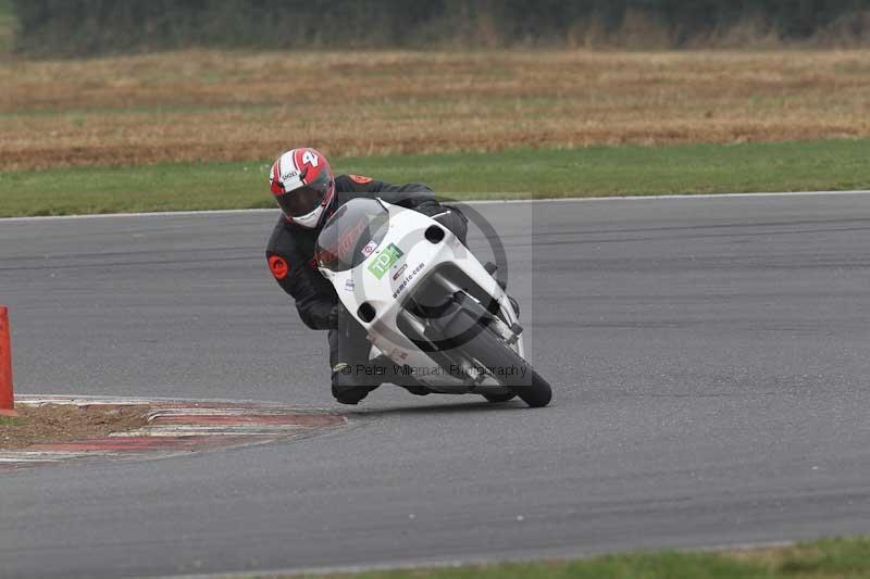 Motorcycle action photographs;Trackday digital images;event digital images;eventdigitalimages;no limits trackday;peter wileman photography;snetterton;snetterton circuit norfolk;snetterton photographs;trackday;trackday photos