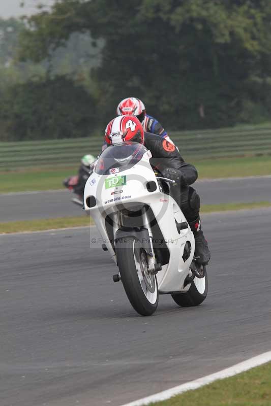 Motorcycle action photographs;Trackday digital images;event digital images;eventdigitalimages;no limits trackday;peter wileman photography;snetterton;snetterton circuit norfolk;snetterton photographs;trackday;trackday photos