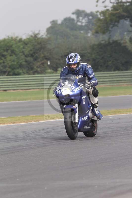 Motorcycle action photographs;Trackday digital images;event digital images;eventdigitalimages;no limits trackday;peter wileman photography;snetterton;snetterton circuit norfolk;snetterton photographs;trackday;trackday photos