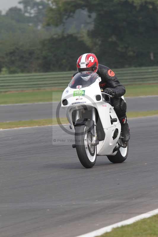 Motorcycle action photographs;Trackday digital images;event digital images;eventdigitalimages;no limits trackday;peter wileman photography;snetterton;snetterton circuit norfolk;snetterton photographs;trackday;trackday photos