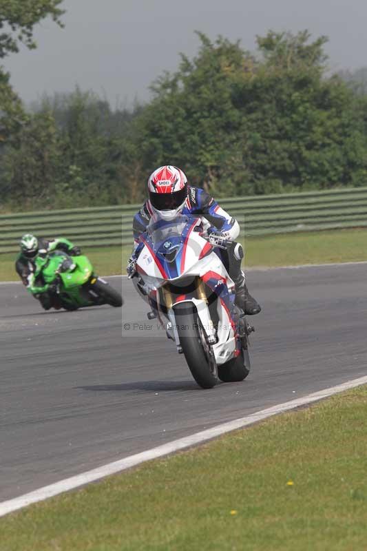 Motorcycle action photographs;Trackday digital images;event digital images;eventdigitalimages;no limits trackday;peter wileman photography;snetterton;snetterton circuit norfolk;snetterton photographs;trackday;trackday photos