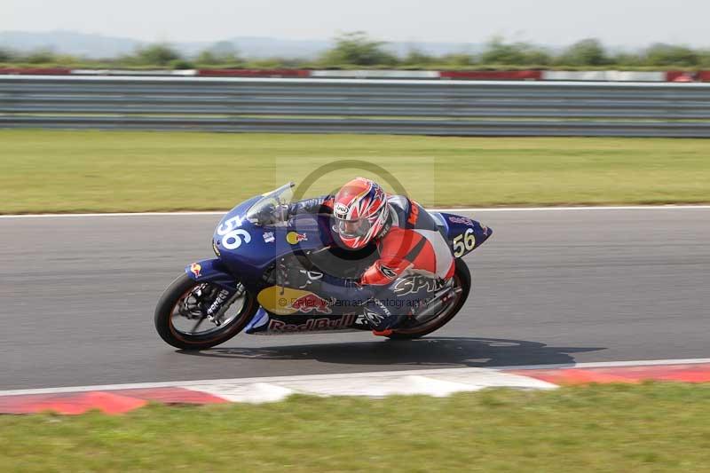 Motorcycle action photographs;Trackday digital images;event digital images;eventdigitalimages;no limits trackday;peter wileman photography;snetterton;snetterton circuit norfolk;snetterton photographs;trackday;trackday photos