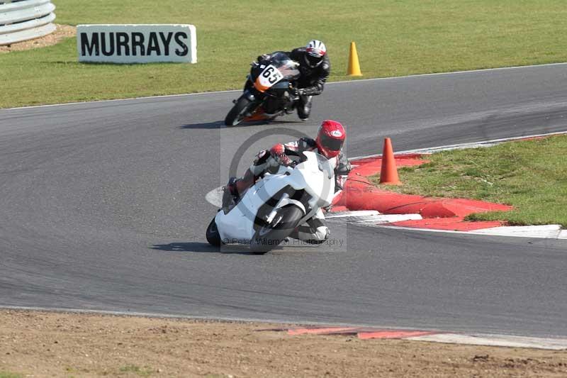 Motorcycle action photographs;Trackday digital images;event digital images;eventdigitalimages;no limits trackday;peter wileman photography;snetterton;snetterton circuit norfolk;snetterton photographs;trackday;trackday photos