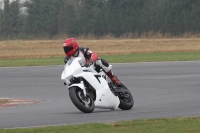 Motorcycle-action-photographs;Trackday-digital-images;event-digital-images;eventdigitalimages;no-limits-trackday;peter-wileman-photography;snetterton;snetterton-circuit-norfolk;snetterton-photographs;trackday;trackday-photos