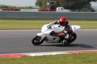 Motorcycle-action-photographs;Trackday-digital-images;event-digital-images;eventdigitalimages;no-limits-trackday;peter-wileman-photography;snetterton;snetterton-circuit-norfolk;snetterton-photographs;trackday;trackday-photos