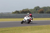 Motorcycle-action-photographs;Trackday-digital-images;event-digital-images;eventdigitalimages;no-limits-trackday;peter-wileman-photography;snetterton;snetterton-circuit-norfolk;snetterton-photographs;trackday;trackday-photos