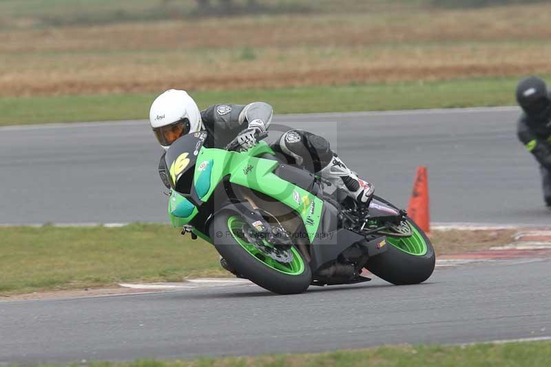 Motorcycle action photographs;Trackday digital images;event digital images;eventdigitalimages;no limits trackday;peter wileman photography;snetterton;snetterton circuit norfolk;snetterton photographs;trackday;trackday photos